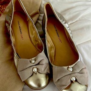 Gold flat size 9 never worn